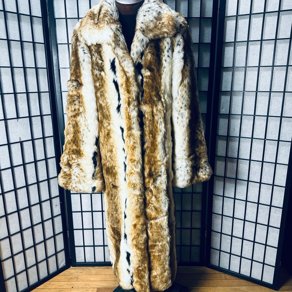 Pamela McCoy Full Length Canadian Bobcat Lynx Faux Fur Coat